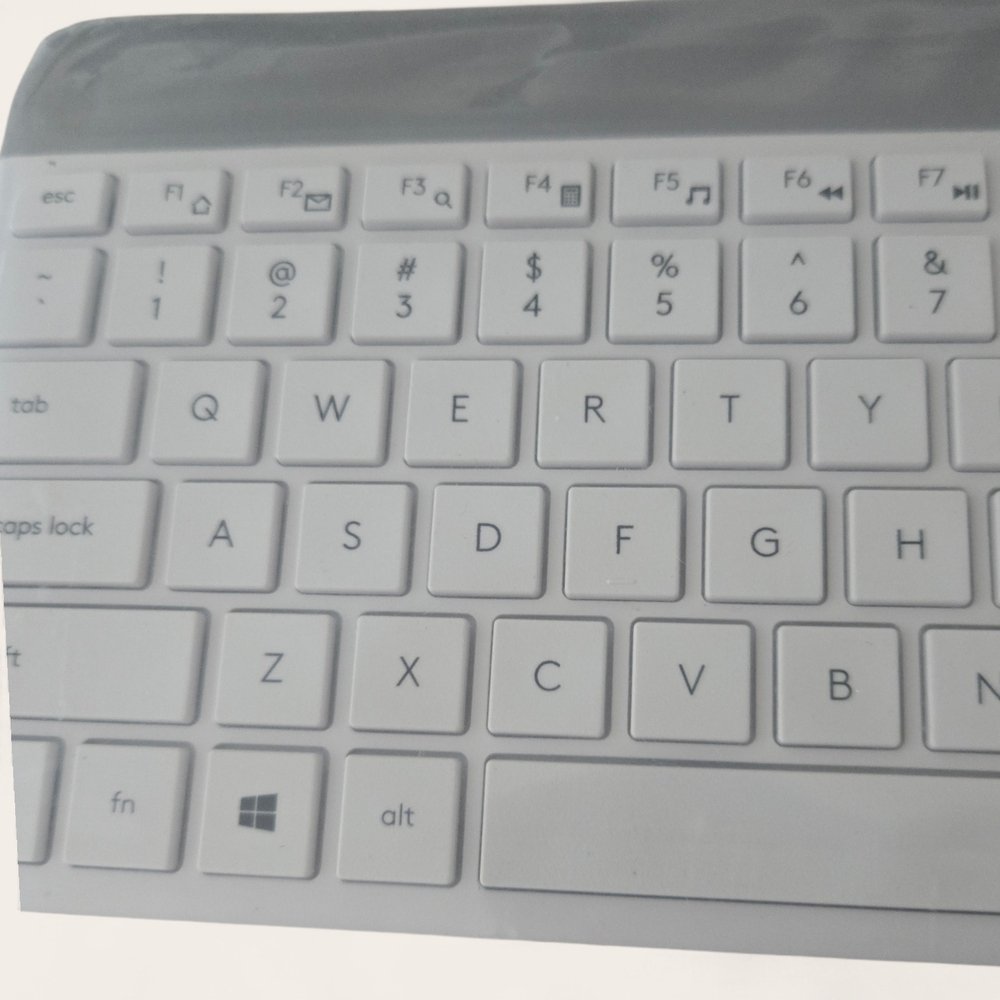 Logitech K470 Keyboard (Replacement Only) - Picture 3 of 3